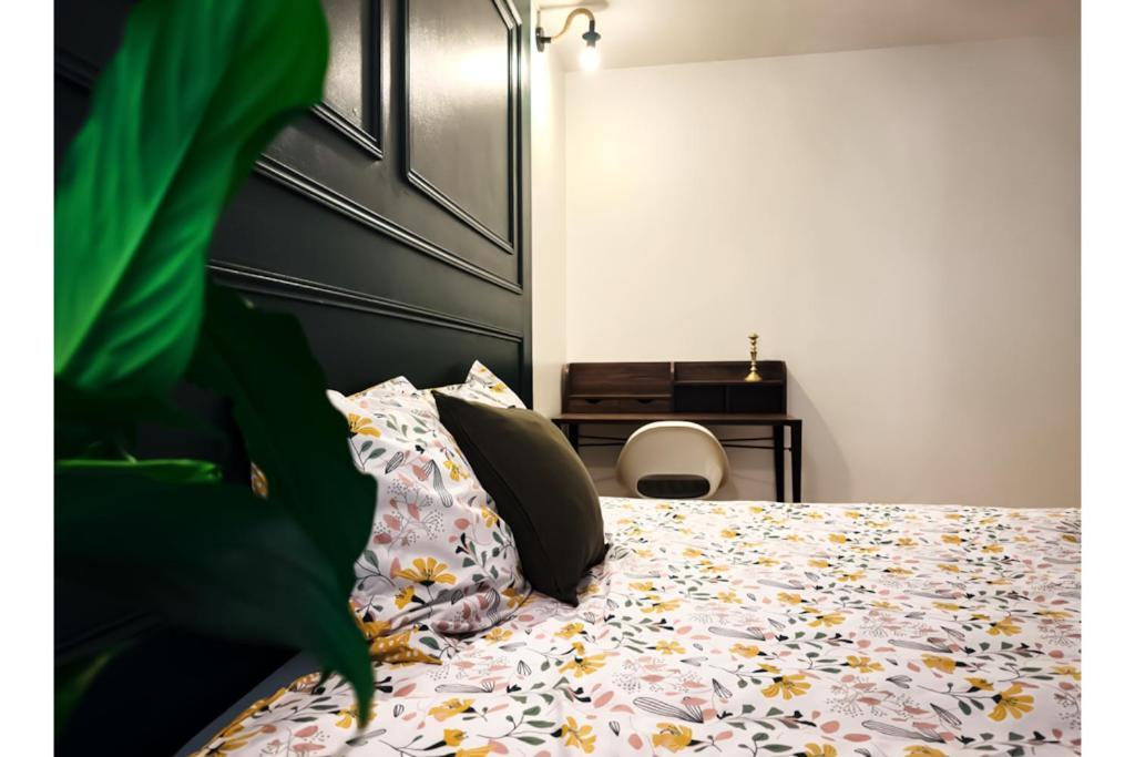 8 Personnes - 4 Rooms - 2 Salle De Bain - Metro 7 & 14 - Porte Italie - Private Car Park- Wifi Le Kremlin-Bicetre Bagian luar foto
